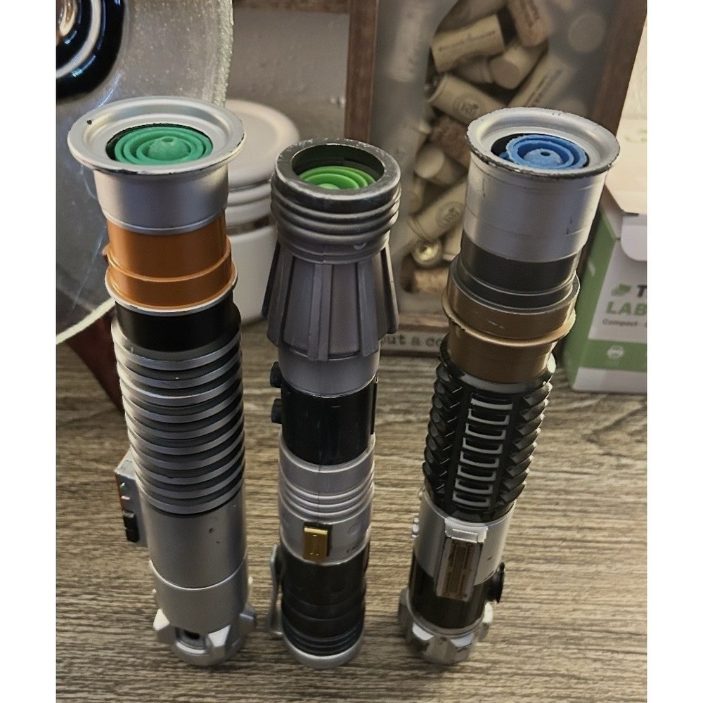 2010 And 2015 Obi Wan/luke Sky walker Lightsaber Disney Parks Green Telescoping - Picture 1 of 1